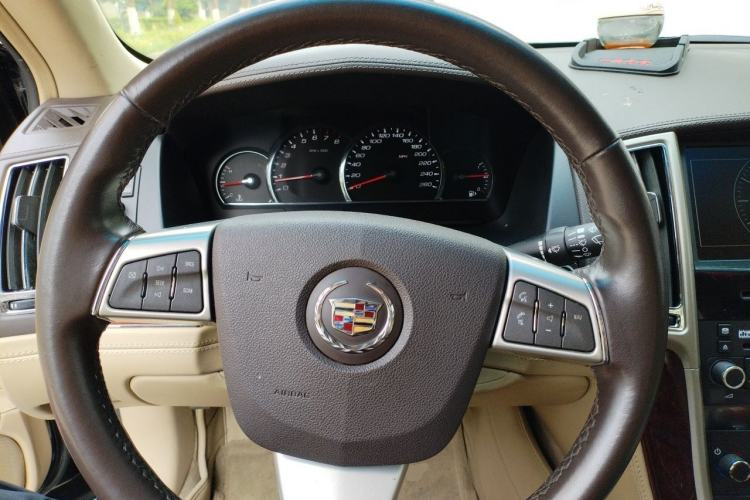 Used Cadillac SLS Seville 2011 2.0T Elite Edition Steering Wheel