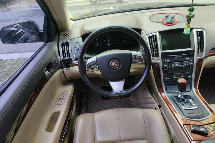 Used Cadillac SLS Seville 2011 2.0T Elite Edition Steering Wheel