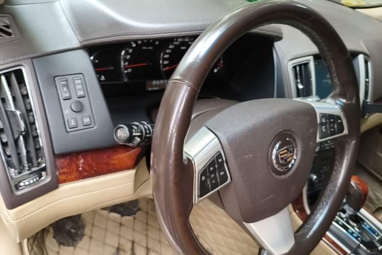 Used Cadillac SLS Seville 2011 2.0T Luxury Edition Steering Wheel
