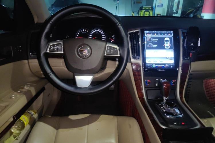 Used Cadillac SLS Seville 2011 2.0T Luxury Edition Steering Wheel