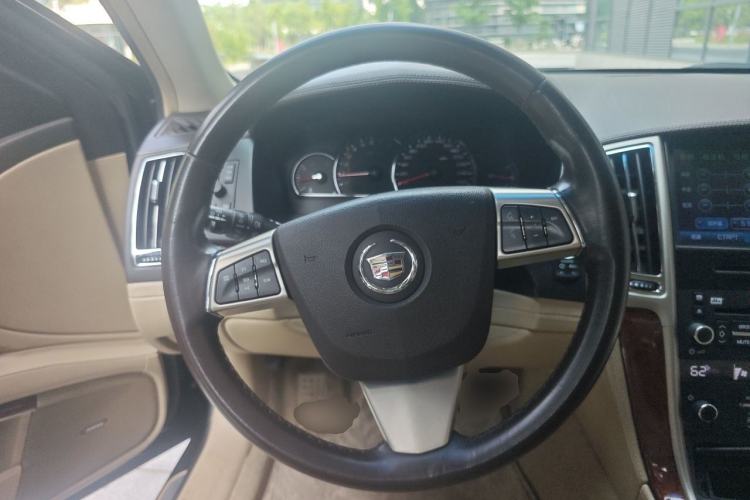 Used Cadillac SLS Seville 2011 2.0T Elite Edition Steering Wheel