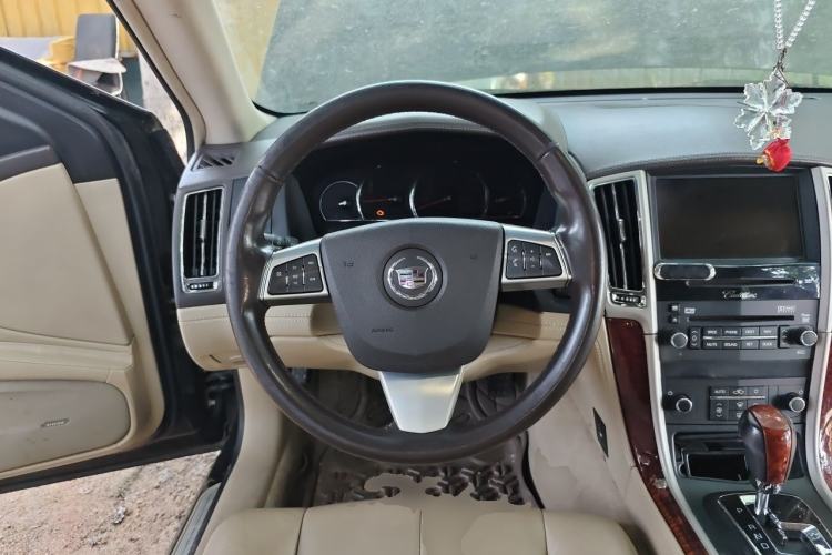 Used Cadillac SLS Seville 2011 2.0T Executive Edition Steering Wheel