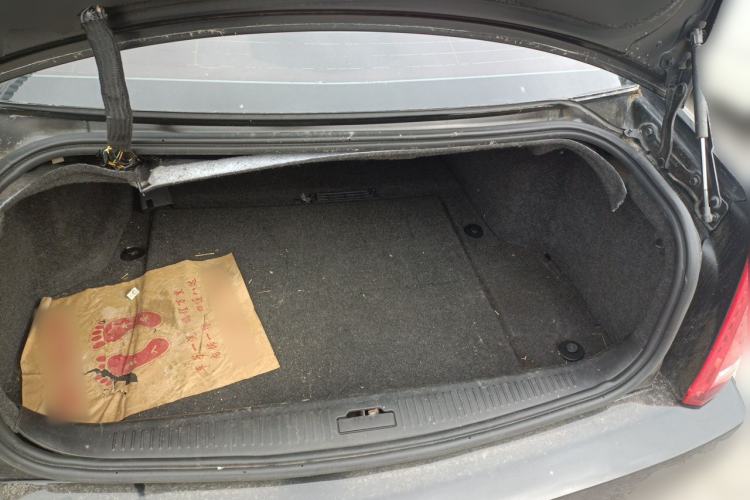 Used Cadillac SLS Seville 2011 2.0T Elite Edition Trunk
