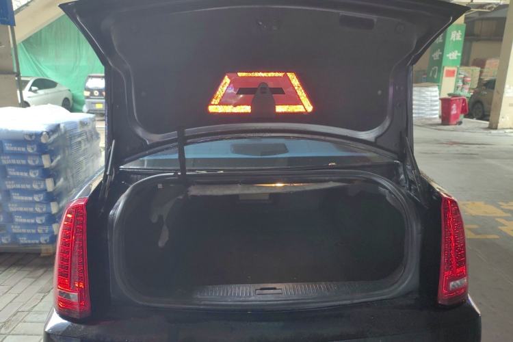 Used Cadillac SLS Seville 2011 2.0T Luxury Edition Trunk