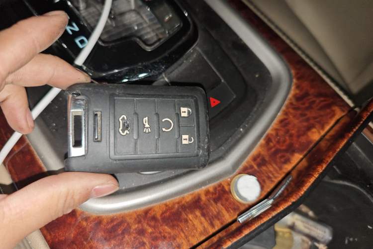 Used Cadillac SLS Seville 2011 2.0T Elite Edition Vehicle Key