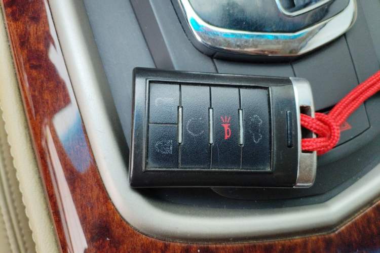 Used Cadillac SLS Seville 2011 2.0T Elite Edition Vehicle Key