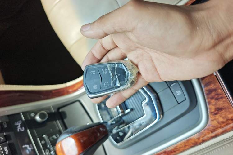 Used Cadillac SLS Seville 2011 2.0T Elite Edition Vehicle Key