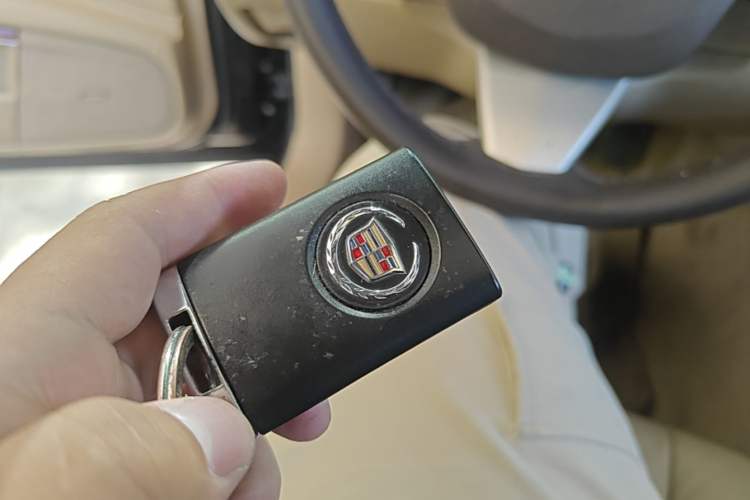 Used Cadillac SLS Seville 2011 2.0T Elite Edition Vehicle Key