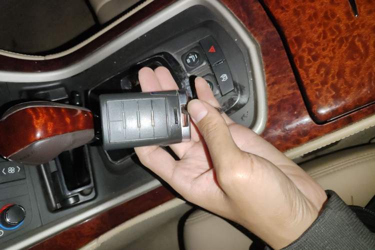 Used Cadillac SLS Seville 2011 2.0T Elite Edition Vehicle Key