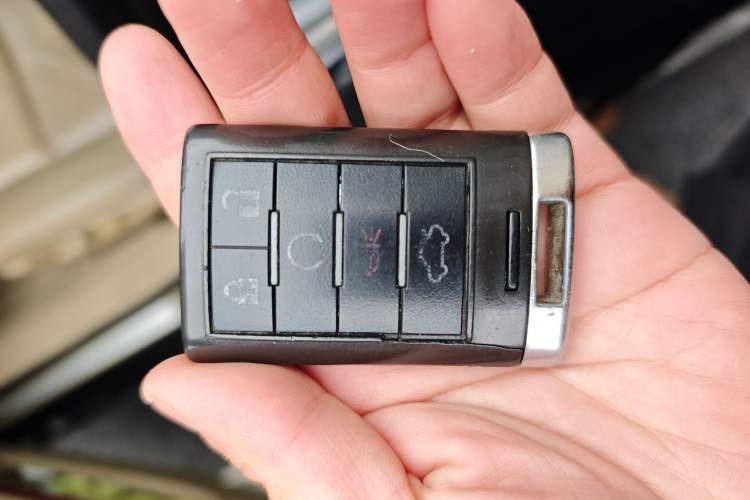 Used Cadillac SLS Seville 2011 2.0T Elite Edition Vehicle Key