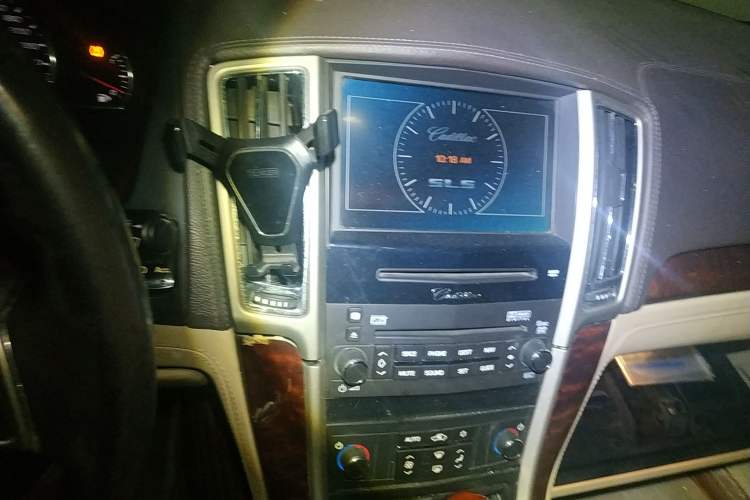 Used Cadillac SLS Seville 2011 2.0T Elite Edition Audio And AC Panel