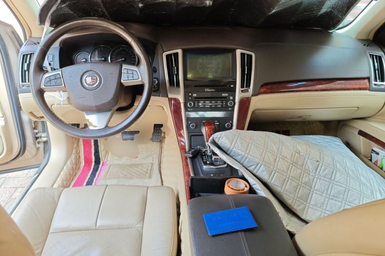 Used Cadillac SLS Seville 2011 2.0T Elite Edition Center Console