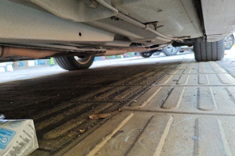 Used Cadillac SLS Seville 2011 2.0T Elite Edition Chassis Front Left