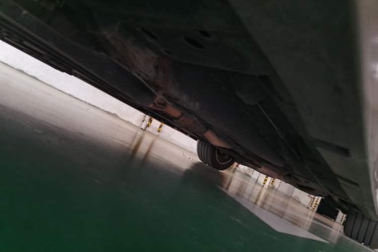 Used Cadillac SLS Seville 2011 2.0T Luxury Edition Chassis Front Left