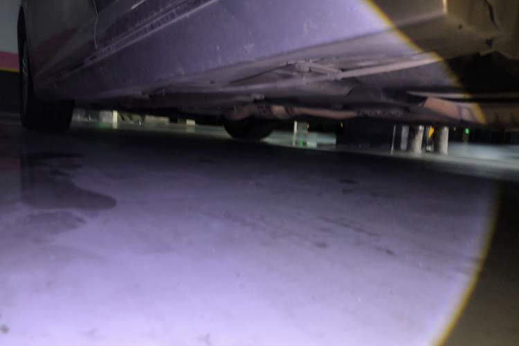 Used Cadillac SLS Seville 2011 2.0T Elite Edition Chassis Rear Left