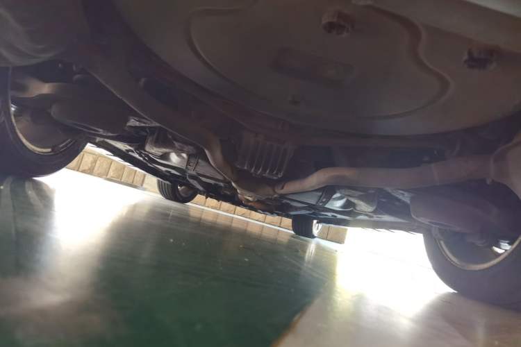 Used Cadillac SLS Seville 2011 2.0T Luxury Edition Chassis Rear