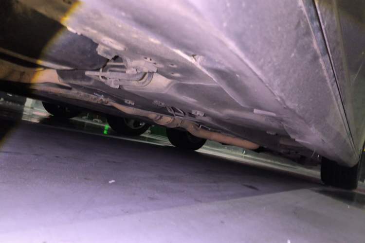 Used Cadillac SLS Seville 2011 2.0T Elite Edition Chassis Rear Right