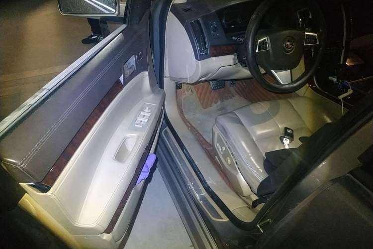 Used Cadillac SLS Seville 2011 2.0T Elite Edition Driver Seat