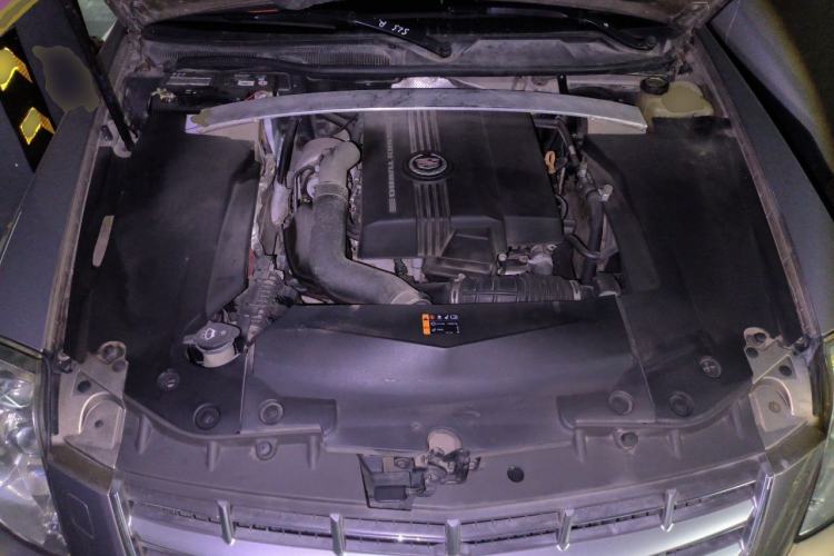 Used Cadillac SLS Seville 2011 2.0T Elite Edition Engine Bay