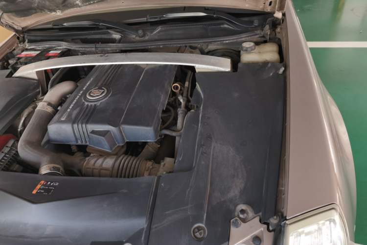 Used Cadillac SLS Seville 2011 2.0T Luxury Edition Engine Bay Left