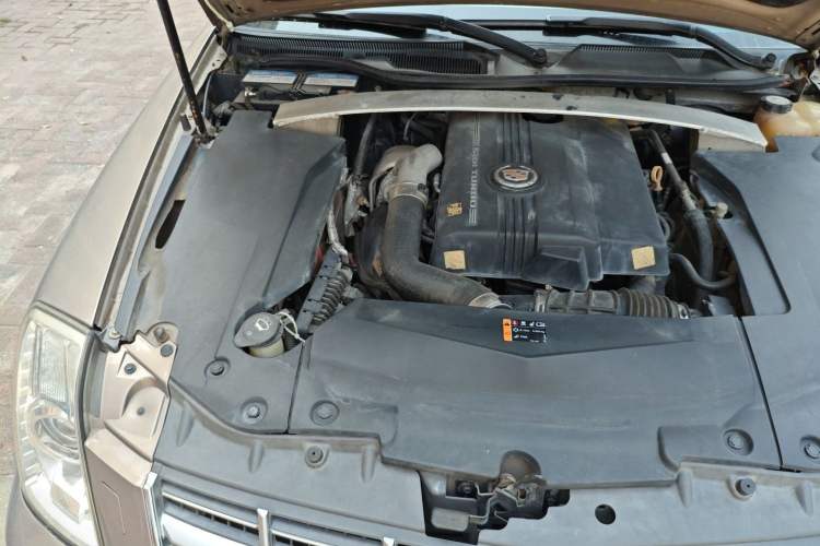 Used Cadillac SLS Seville 2011 2.0T Elite Edition Engine Bay Right