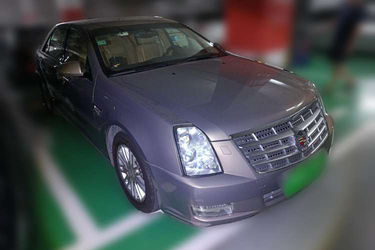 Used Cadillac SLS Seville 2011 2.0T Elite Edition Front Right 45 Deg