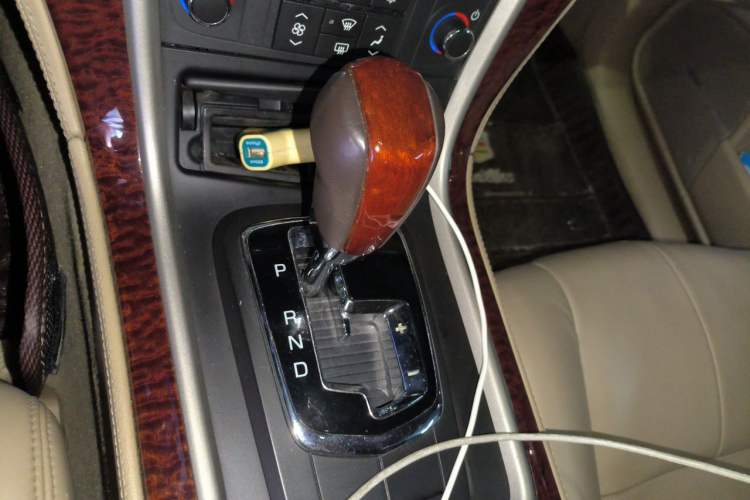 Used Cadillac SLS Seville 2011 2.0T Elite Edition Gear Lever