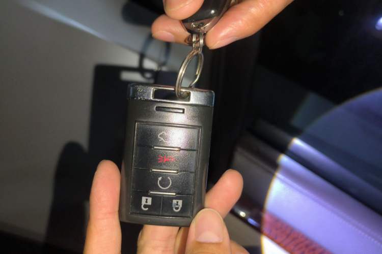 Used Cadillac SLS Seville 2011 2.0T Elite Edition Vehicle Key