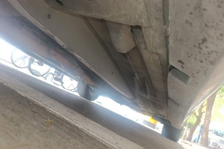 Used Cadillac SLS Seville 2011 2.0T Elite Edition Chassis Front Left