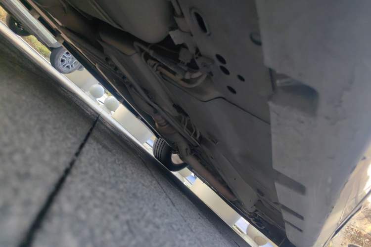 Used Cadillac SLS Seville 2011 2.0T Luxury Edition Chassis Rear Right