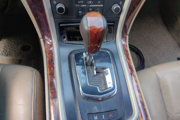 Used Cadillac SLS Seville 2011 2.0T Luxury Edition Gear Lever
