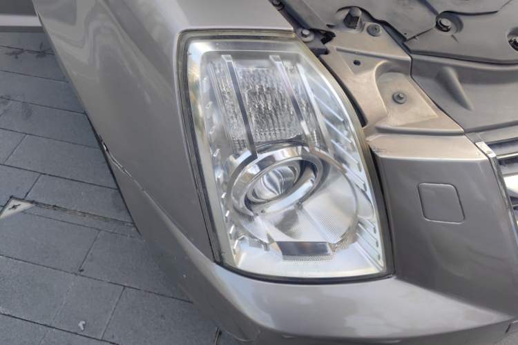 Used Cadillac SLS Seville 2011 2.0T Luxury Edition Right Front Headlight