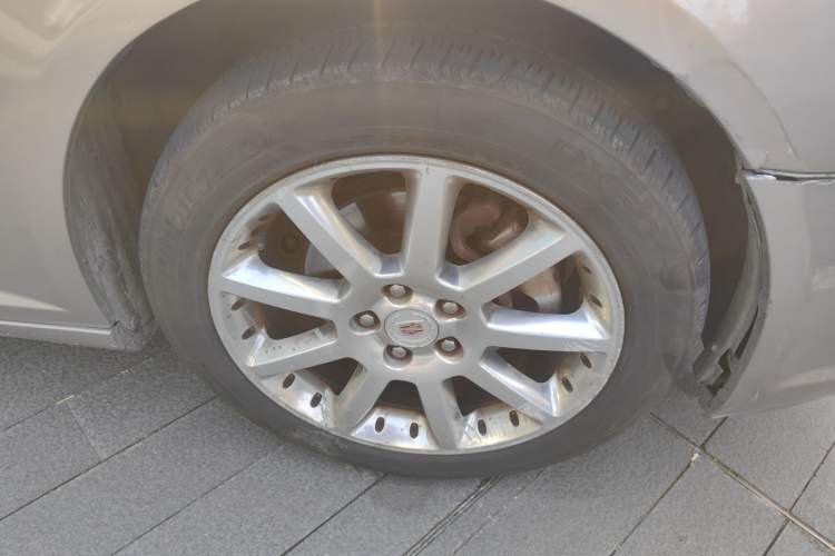 Used Cadillac SLS Seville 2011 2.0T Luxury Edition Right Front Wheel Hub