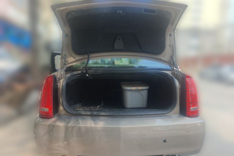 Used Cadillac SLS Seville 2011 2.0T Elite Edition Trunk