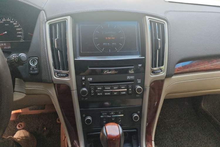 Used Cadillac SLS Seville 2011 2.0T Elite Edition Audio And AC Panel