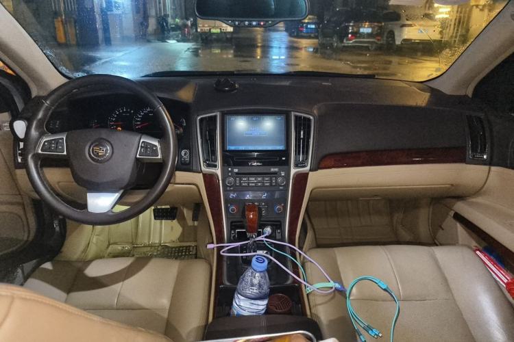 Used Cadillac SLS Seville 2011 2.0T Elite Edition Center Console