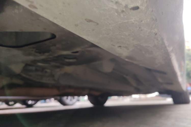 Used Cadillac SLS Seville 2011 2.0T Elite Edition Chassis Front Left