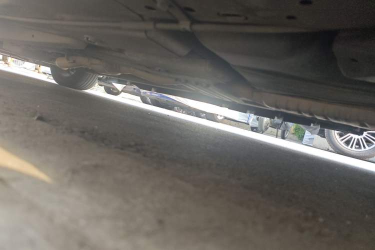 Used Cadillac SLS Seville 2011 2.0T Elite Edition Chassis Rear Left