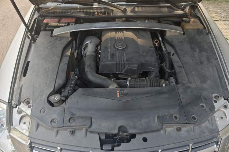 Used Cadillac SLS Seville 2011 2.0T Elite Edition Engine Bay