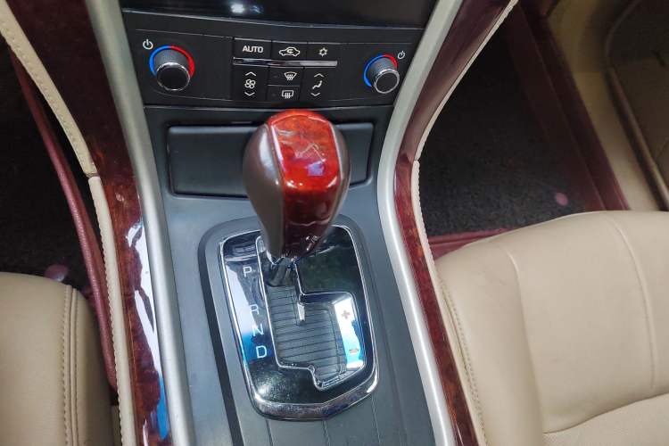 Used Cadillac SLS Seville 2011 2.0T Elite Edition Gear Lever