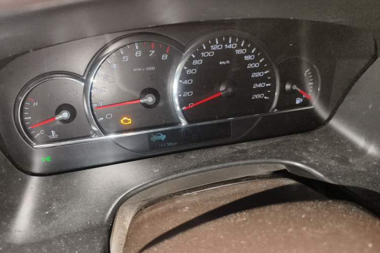 Used Cadillac SLS Seville 2011 2.0T Elite Edition Odometer Close Up