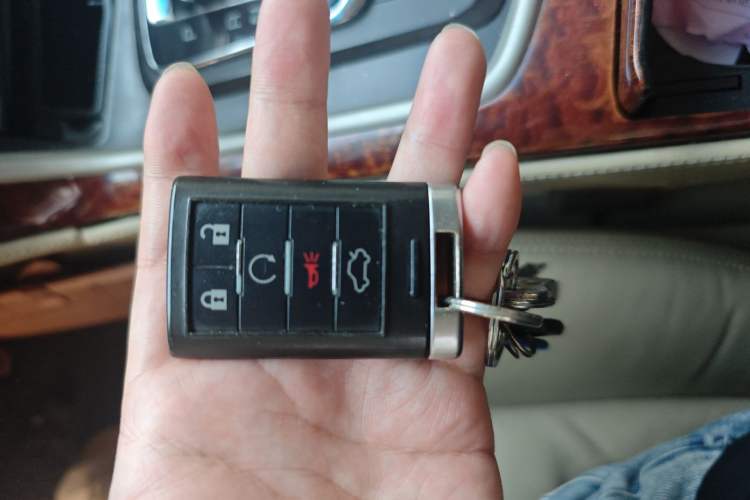 Used Cadillac SLS Seville 2011 2.0T Elite Edition Vehicle Key