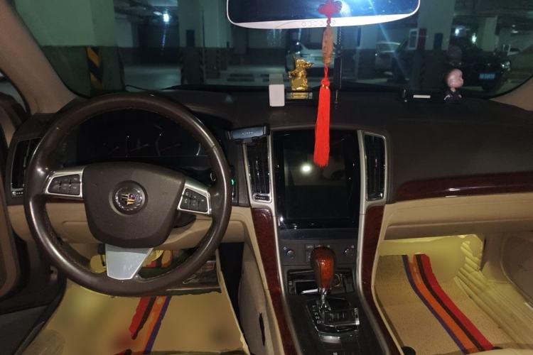 Used Cadillac SLS Seville 2011 2.0T Elite Edition Center Console