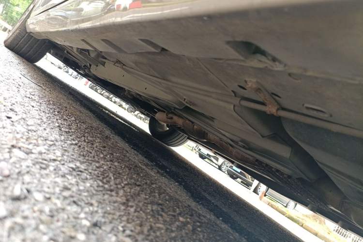 Used Cadillac SLS Seville 2011 2.0T Elite Edition Chassis Rear Left