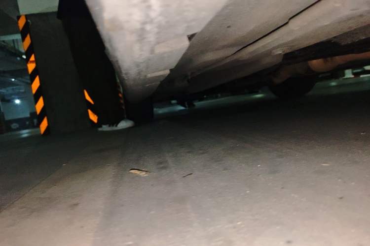 Used Cadillac SLS Seville 2011 2.0T Elite Edition Chassis Rear Left