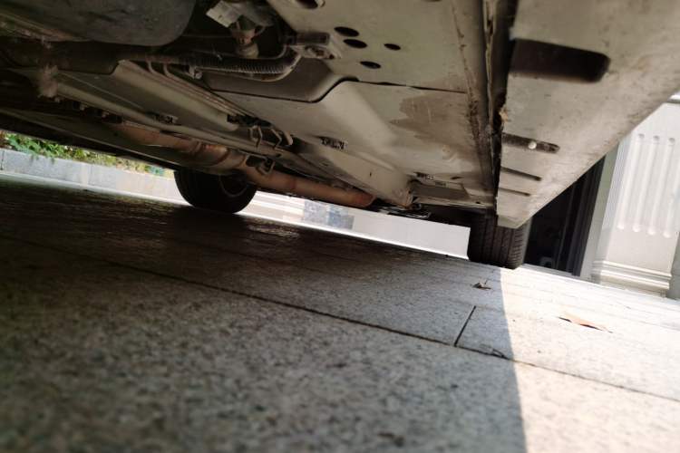Used Cadillac SLS Seville 2011 2.0T Elite Edition Chassis Rear Right