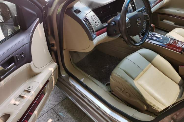 Used Cadillac SLS Seville 2011 2.0T Elite Edition Driver Seat