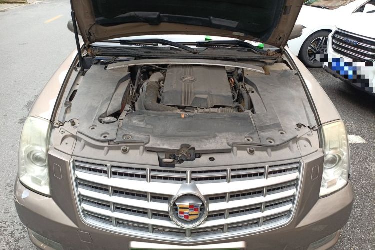 Used Cadillac SLS Seville 2011 2.0T Elite Edition Engine Bay