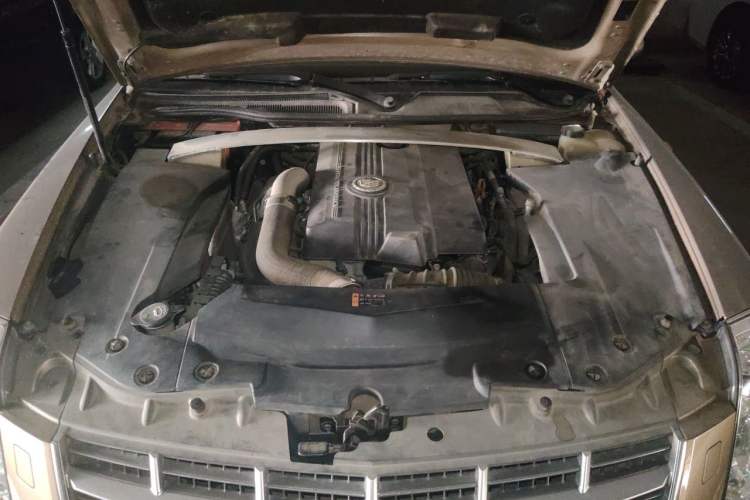 Used Cadillac SLS Seville 2011 2.0T Elite Edition Engine Bay