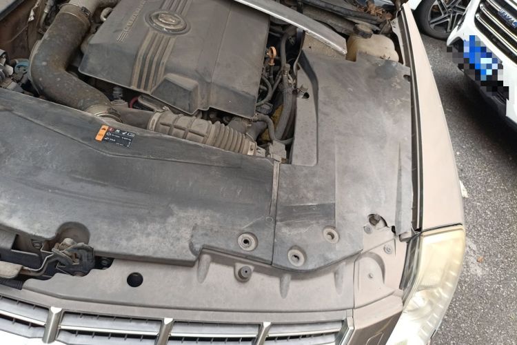 Used Cadillac SLS Seville 2011 2.0T Elite Edition Engine Bay Left